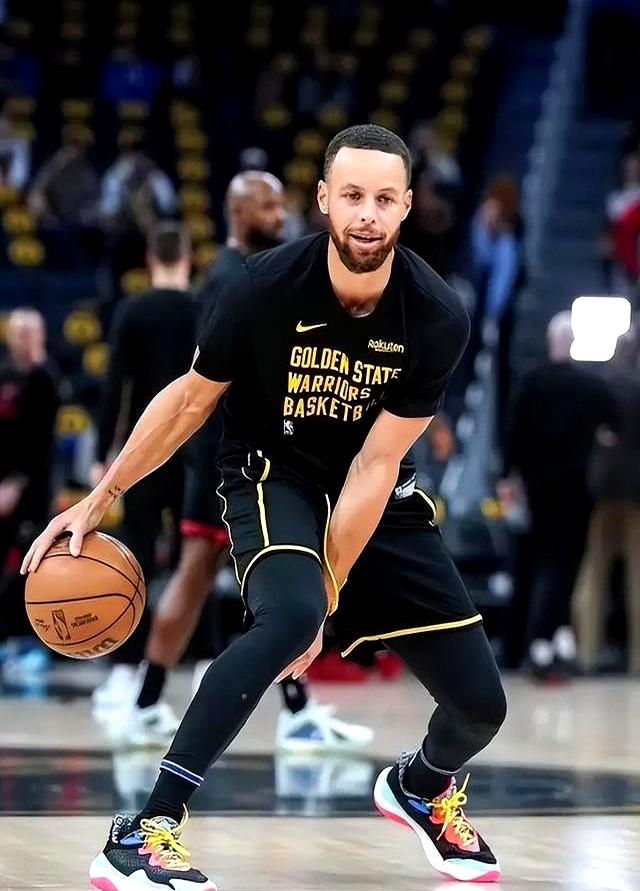 库里复出首战，波尔津吉斯状态火爆，爵士成为焦点！-IM电竞在线体育